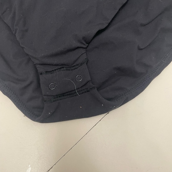 SKIMS Fits Everybody T-Shirt Bodysuit in Onyx XL - Picture 5 of 5